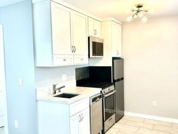 613 S Prairie Avenue, Unit 14, Inglewood, CA 90301