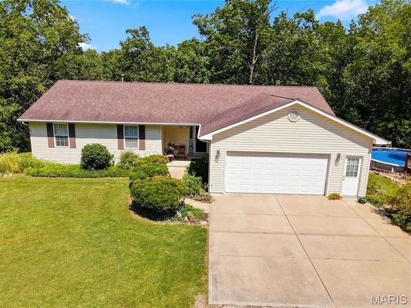 31 Fawn Trail, Eolia, MO 63344