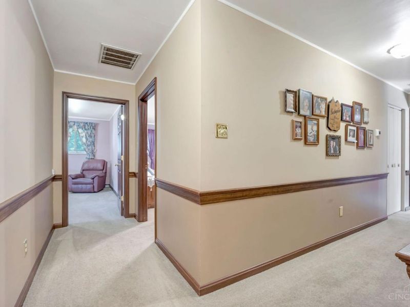 5195 Deeridge Lane, Green Township, OH 45247 Photo 22