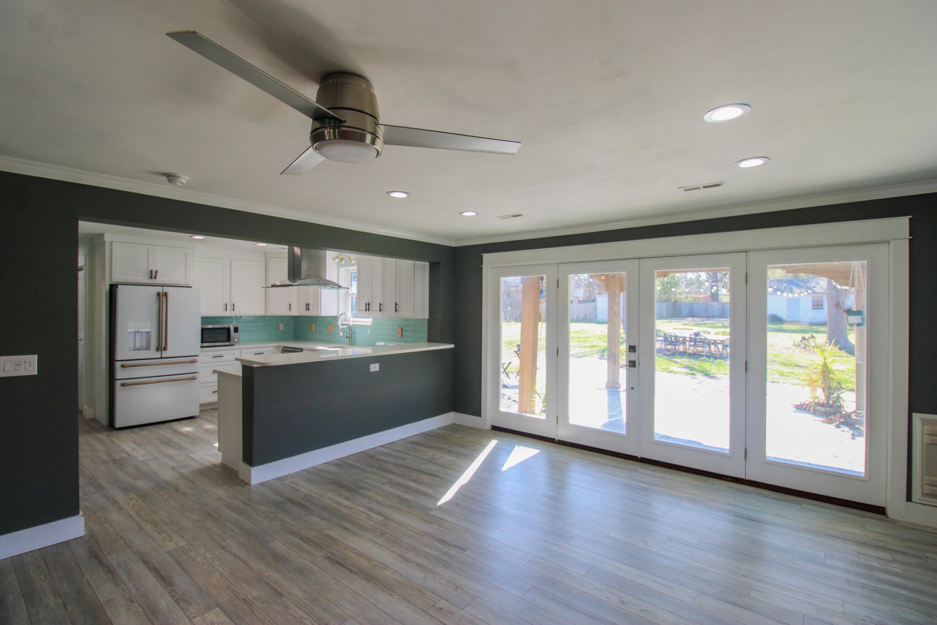 823 Jordan Street Photo 6