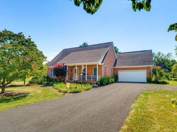 71 WILLOW LN, WAYNESBORO, VA 22980
