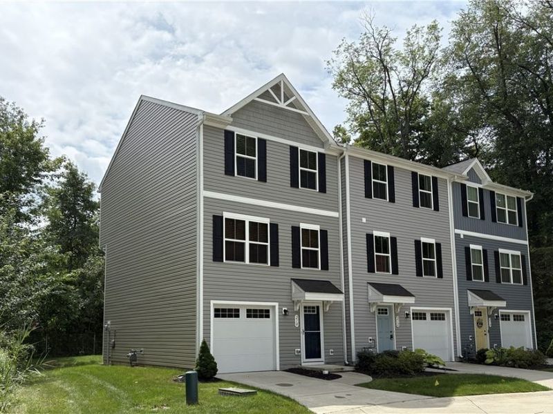 210 Raintree Lane, Painesville, OH 44077 Photo 1