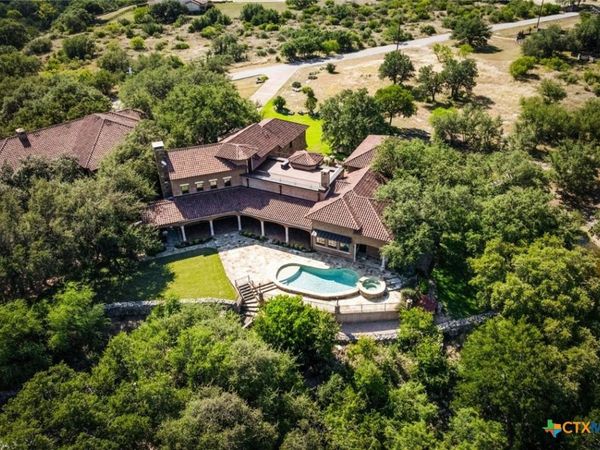 3220 Fall Creek Estates Drive, Spicewood, TX 78669