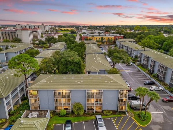 109 OYSTER BAY CIRCLE , Unit 220, ALTAMONTE SPRINGS, FL 32701