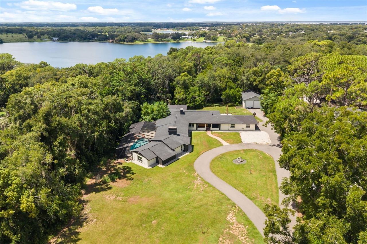 1602 Country Club Road, Eustis, FL 32726 Photo