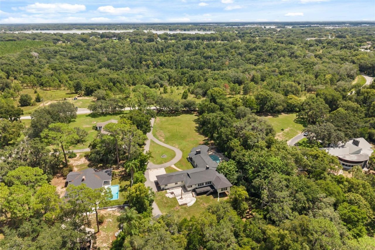 1602 Country Club Road, Eustis, FL 32726 Photo