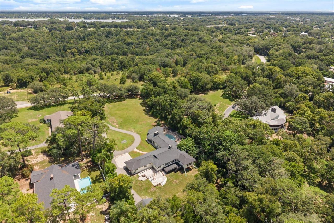 1602 Country Club Road, Eustis, FL 32726 Photo
