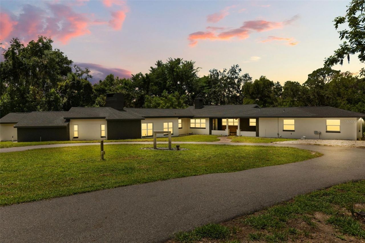 1602 Country Club Road, Eustis, FL 32726 Photo