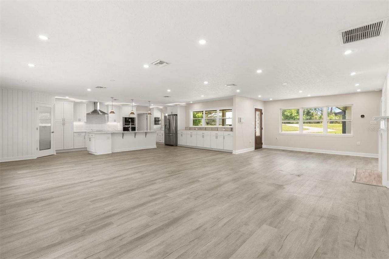 1602 Country Club Road, Eustis, FL 32726 Photo