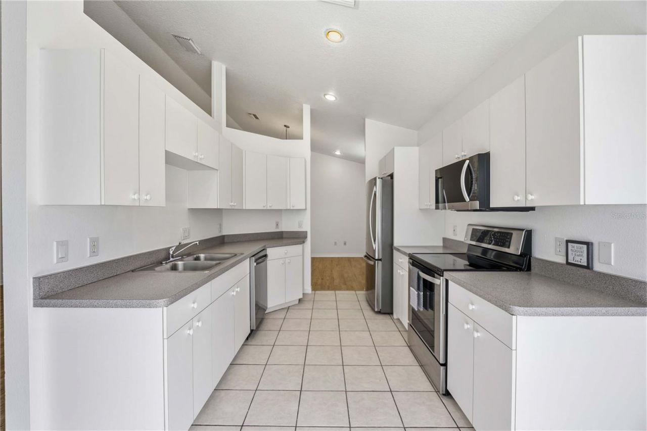 5469 Ashton Manor Drive, Sarasota, FL 34233 Photo