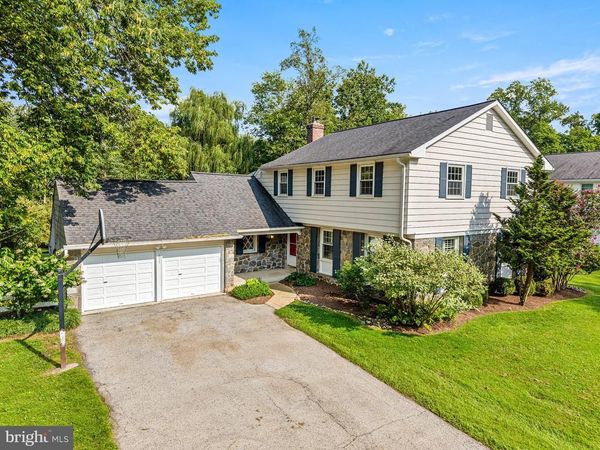 593 WATFORD LANE, BERWYN, PA 19312