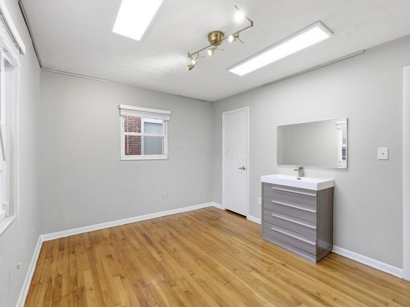 153 N High Street, Gahanna, OH 43230 Photo 18