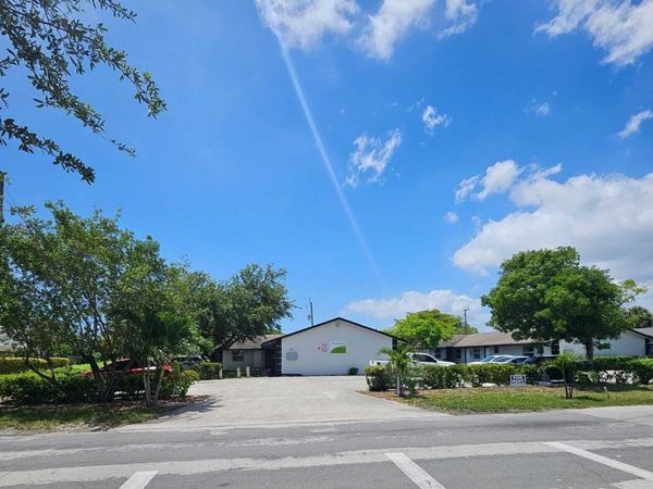 200 NW 14TH Street, Unit 1-5, Pompano Beach, FL 33060