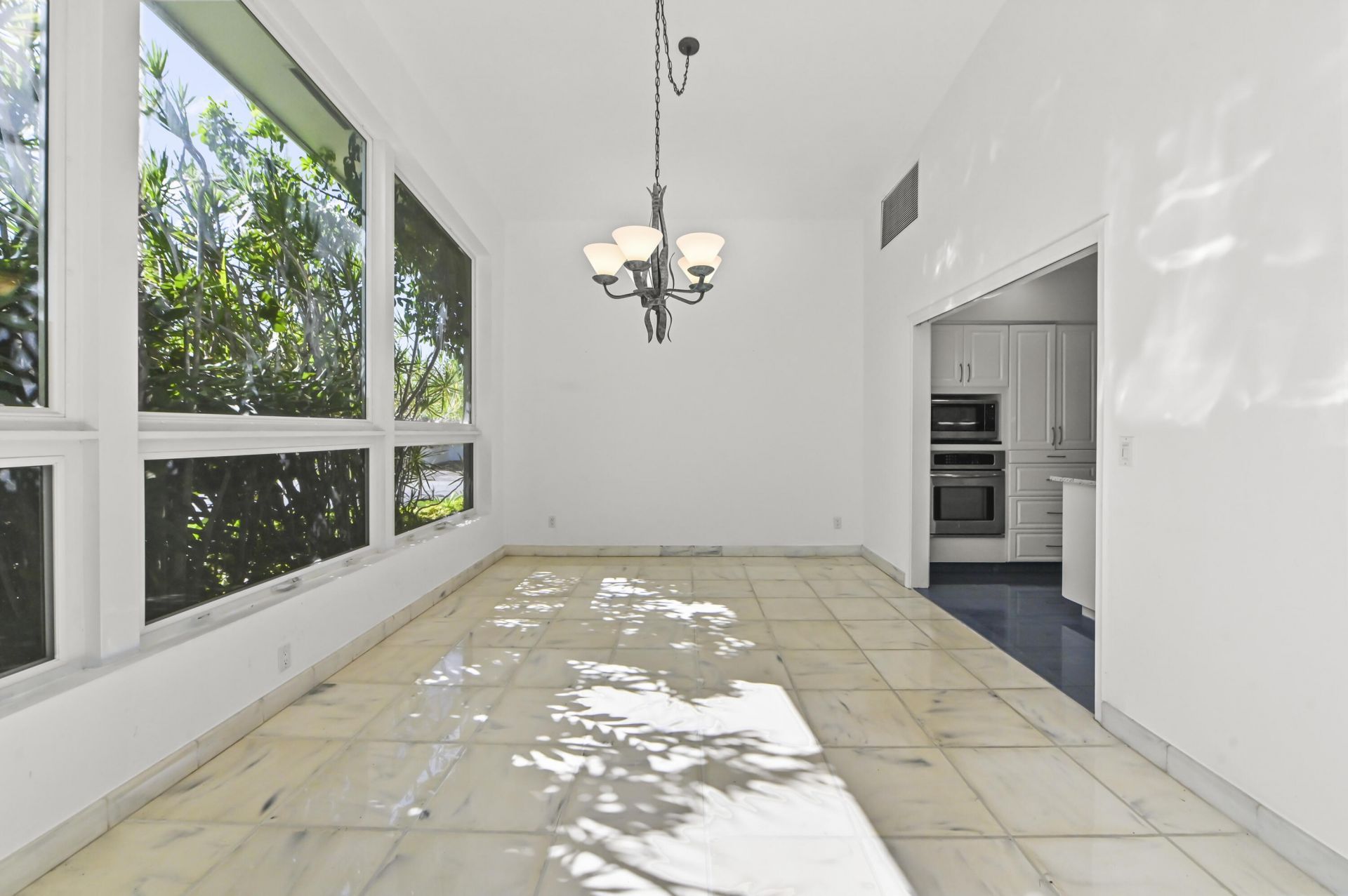 12990 Keystone Terrace, North Miami, FL 33181 Photo