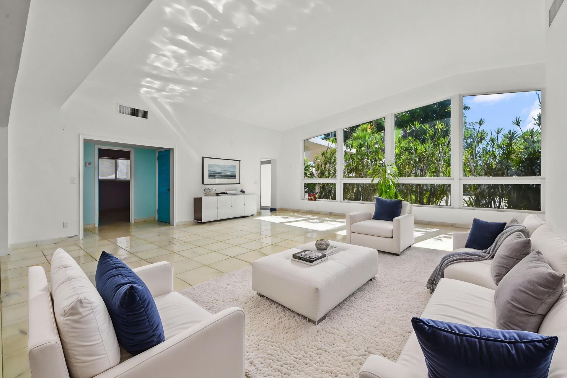 12990 Keystone Terrace, North Miami, FL 33181 Photo