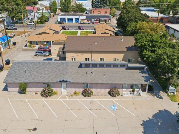 425 Idaho St, Gooding, ID 83330