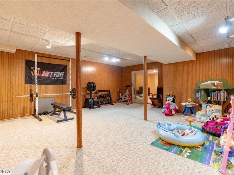 2420 Auberry Drive, Akron, OH 44312 Photo 24