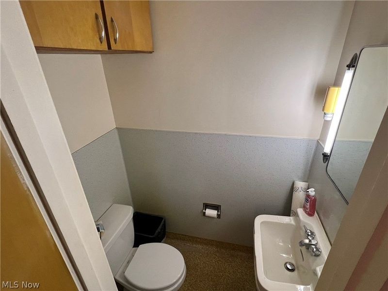 180 Washington Street, Conneaut, OH 44030 Photo 7