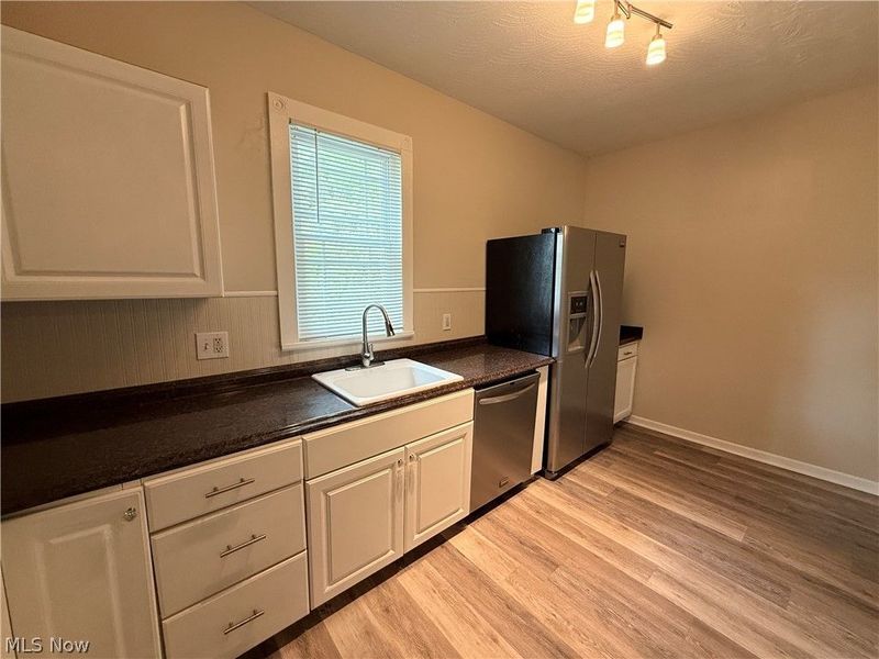131 W Miller Avenue, Akron, OH 44301 Photo 13