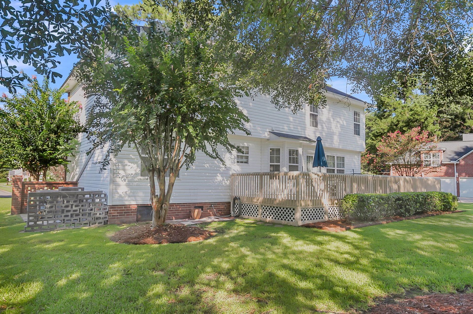 114 Ethanhill Street Photo 35