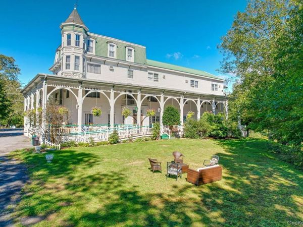 866-872 Mountain Avenue , Cairo, NY 12473