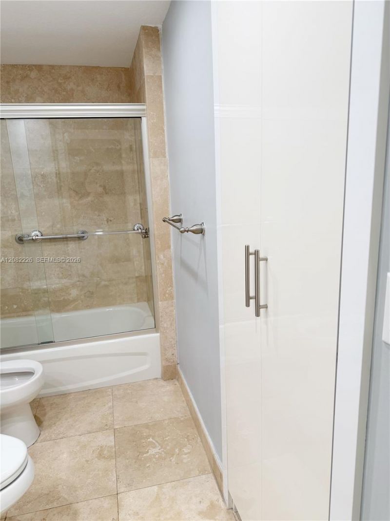 3530 SW 22nd St, Unit 710, Miami, FL 33145 Photo