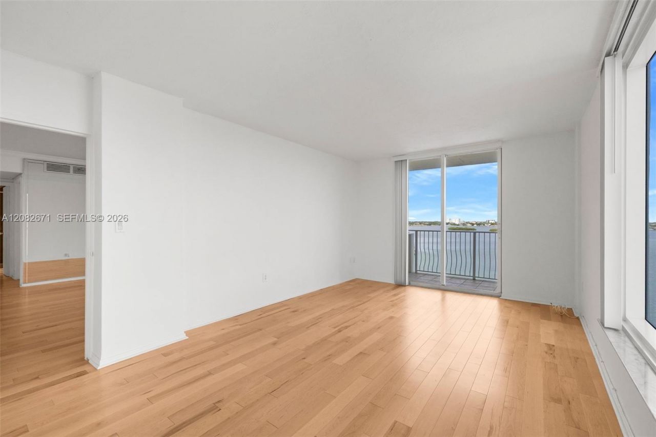 10350 W Bay Harbor Dr , Unit 9C, Bay Harbor Islands, FL 33154 Photo