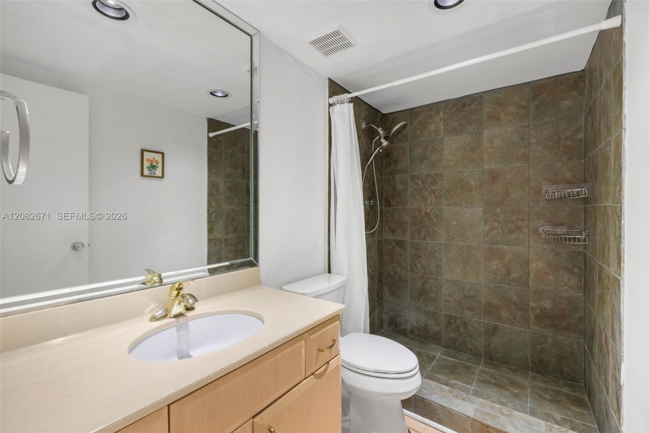 10350 W Bay Harbor Dr , Unit 9C, Bay Harbor Islands, FL 33154 Photo