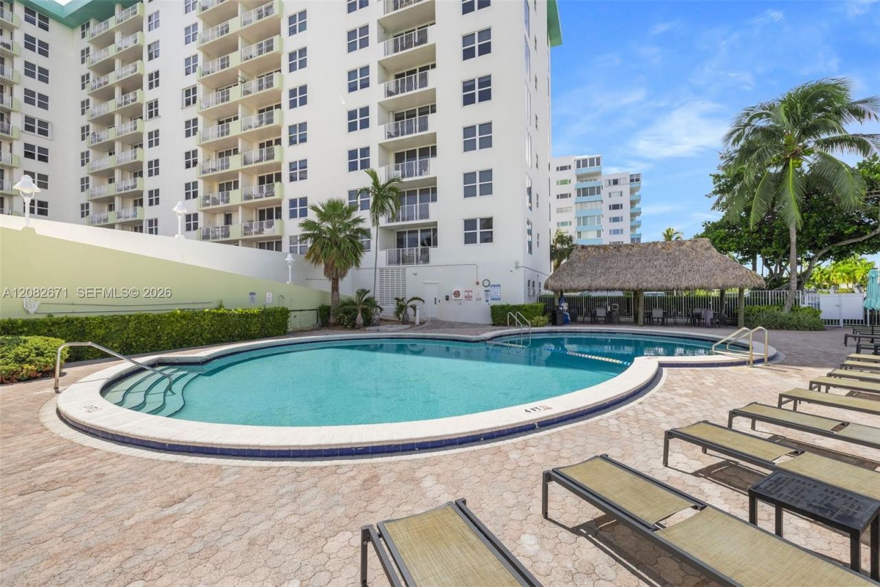 10350 W Bay Harbor Dr , Unit 9C, Bay Harbor Islands, FL 33154 Photo