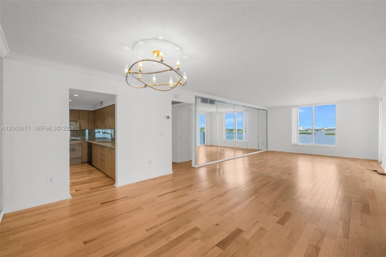 10350 W Bay Harbor Dr , Unit 9C, Bay Harbor Islands, FL 33154 Photo