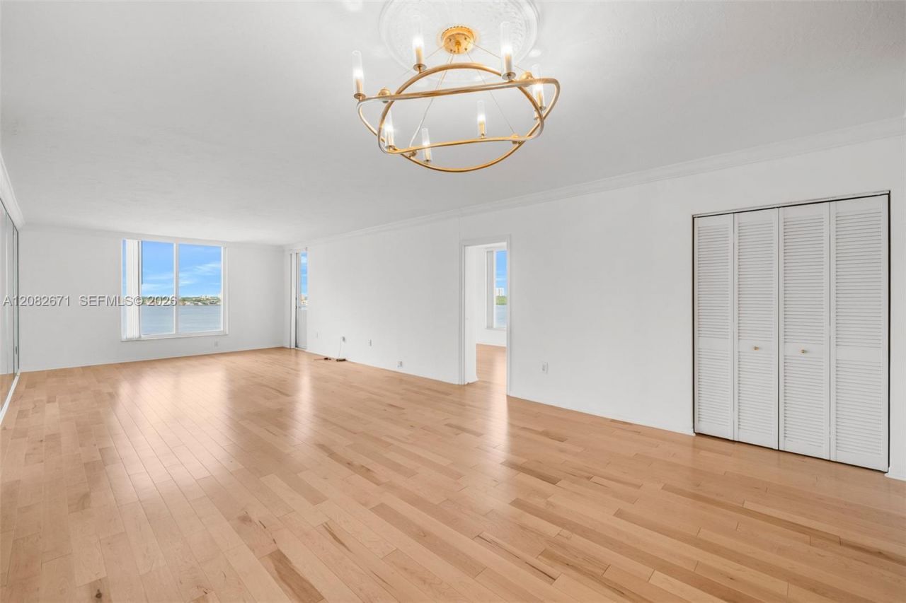 10350 W Bay Harbor Dr , Unit 9C, Bay Harbor Islands, FL 33154 Photo