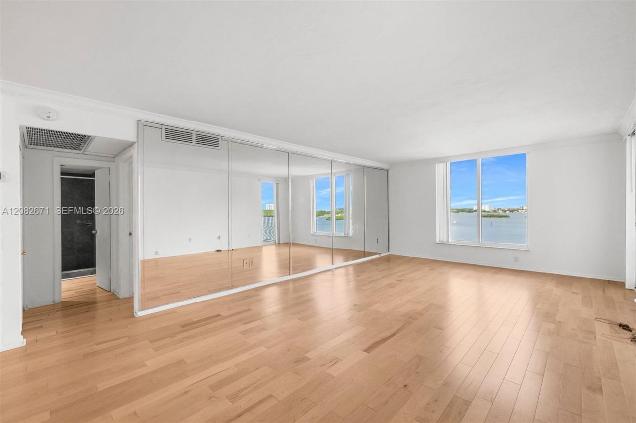 10350 W Bay Harbor Dr , Unit 9C, Bay Harbor Islands, FL 33154 Photo