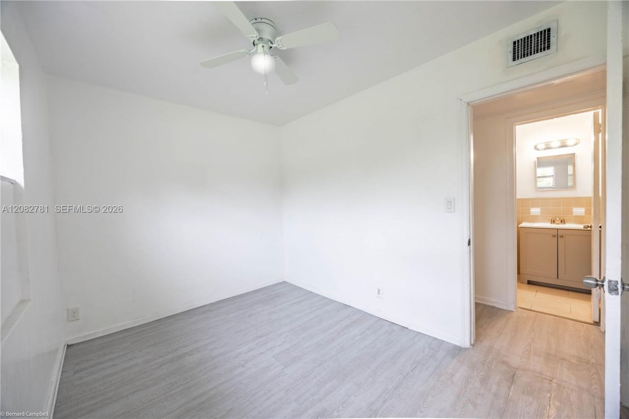 918 NW 13th Ct, Fort Lauderdale, FL 33311 Photo
