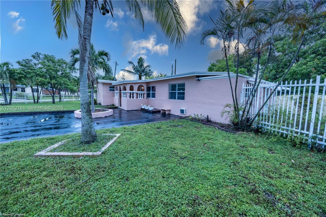 918 NW 13th Ct, Fort Lauderdale, FL 33311 Photo
