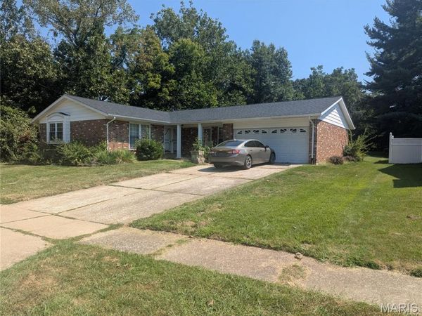 3794 Monsols Drive , Unincorporated, MO 63034