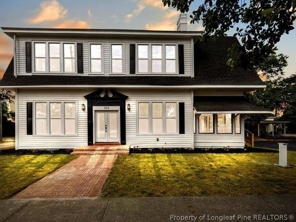 504 W Broad Street, Dunn, NC 28334