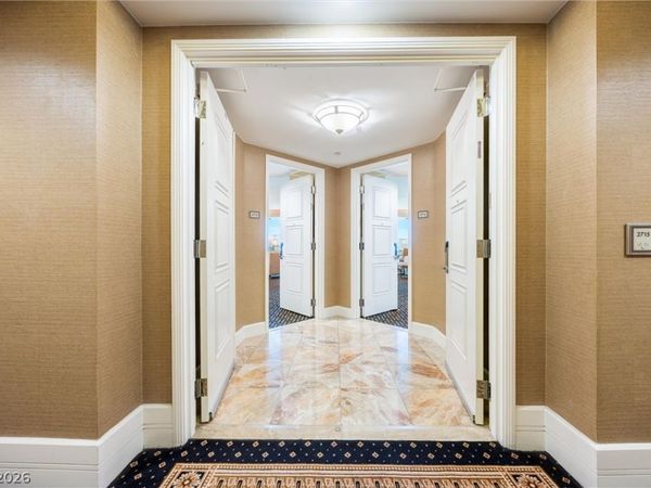 2000 N Fashion Show Drive , Unit 2714-2715, Las Vegas, NV 89109
