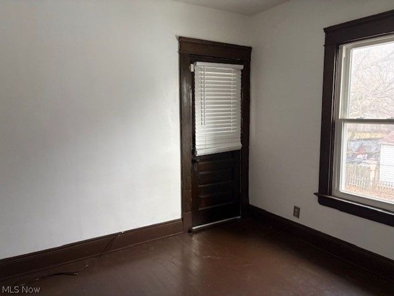 521 E 112th Street, Cleveland, OH 44108 Photo 17