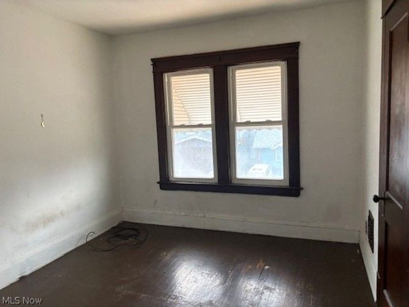 521 E 112th Street, Cleveland, OH 44108 Photo 19