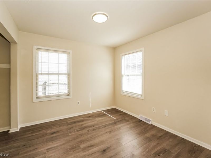 2437 E 64th Street, Cleveland, OH 44104 Photo 12