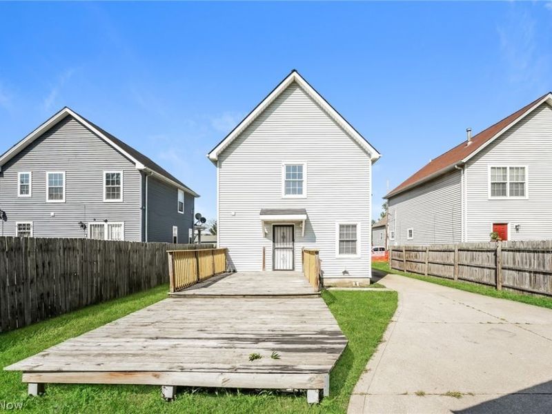 2437 E 64th Street, Cleveland, OH 44104 Photo 5