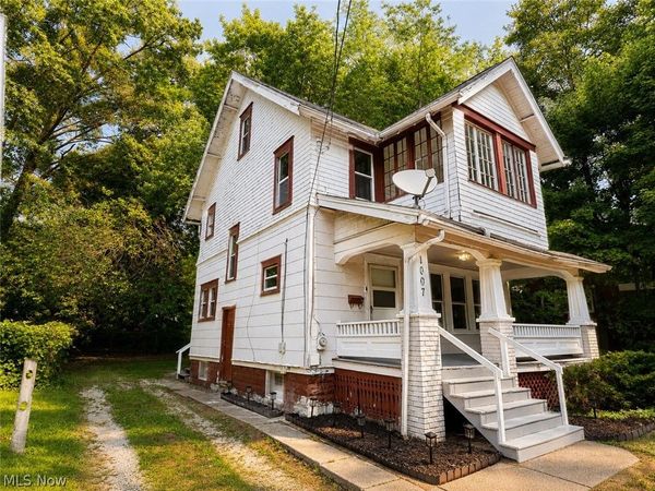 1007 Delia Avenue, Akron, OH 44320