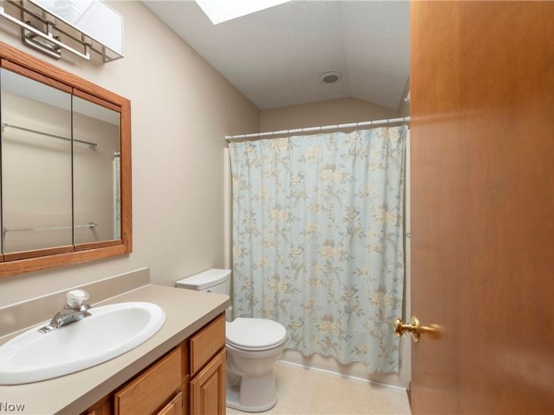 14 Pond Drive, Rocky River, OH 44116 Photo 22