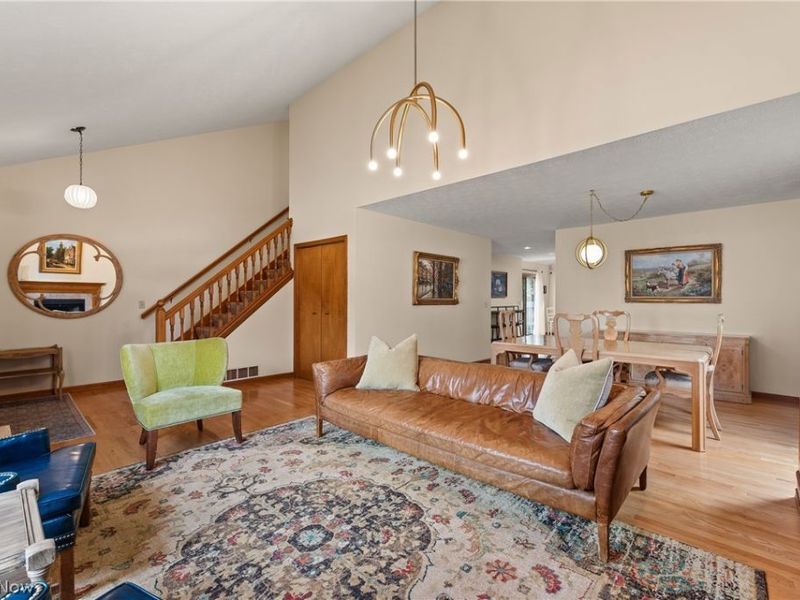 14 Pond Drive, Rocky River, OH 44116 Photo 4