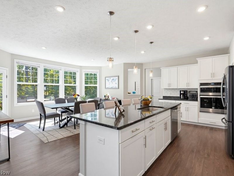 6973 Hawthorn Trace, Independence, OH 44131 Photo 10