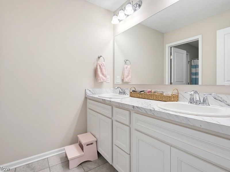 6973 Hawthorn Trace, Independence, OH 44131 Photo 31