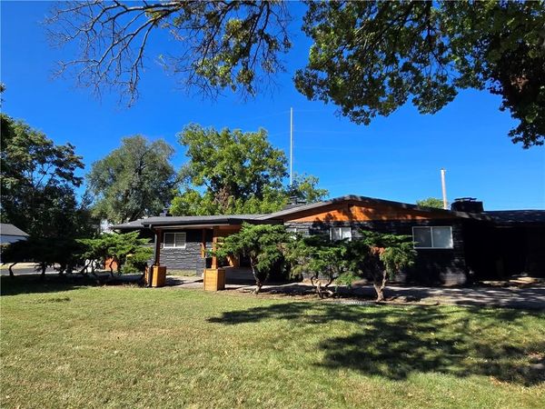 7142 FOREST Avenue, Kansas City, MO 64131
