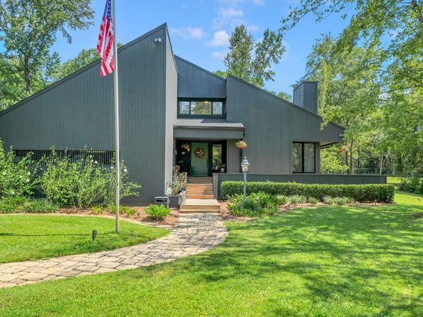 1082 N Us Highway 331, DeFuniak Springs, FL 32433