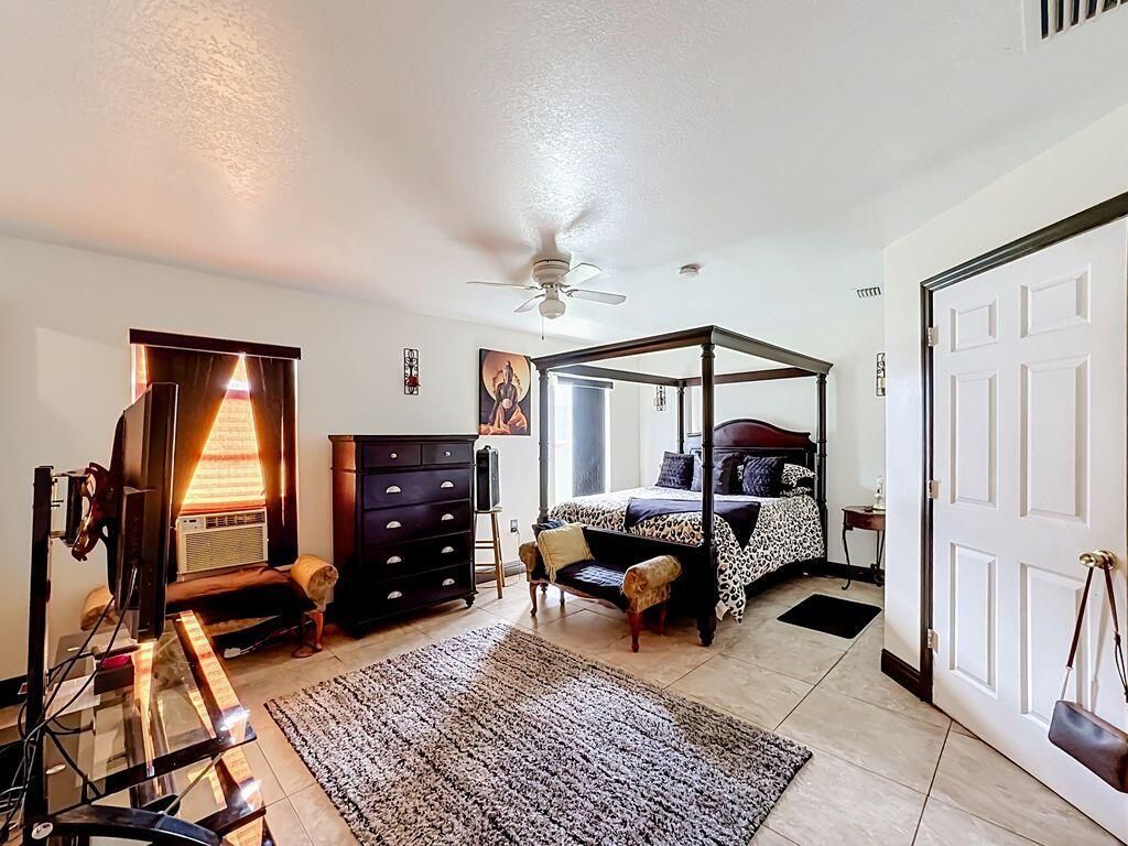 2914 Zora Neal Drive, Fort Pierce, FL 34947 Photo