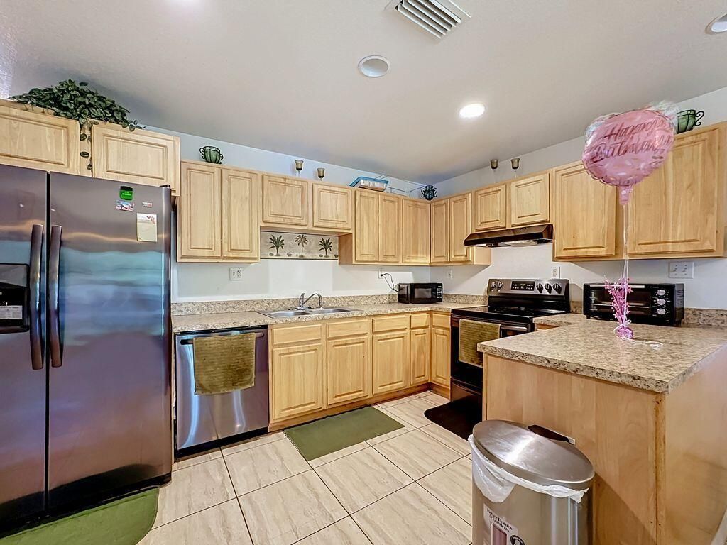 2914 Zora Neal Drive, Fort Pierce, FL 34947 Photo